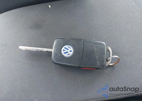 2005 Volkswagen Passat Gl from USA, damaged, VIN WVWMD63B55E016789